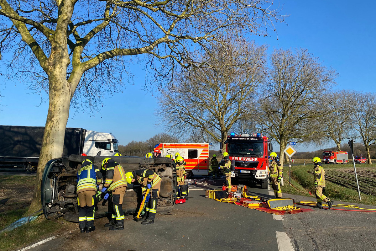 Coesfeld – Fahranfängerin prallt gegen Baum