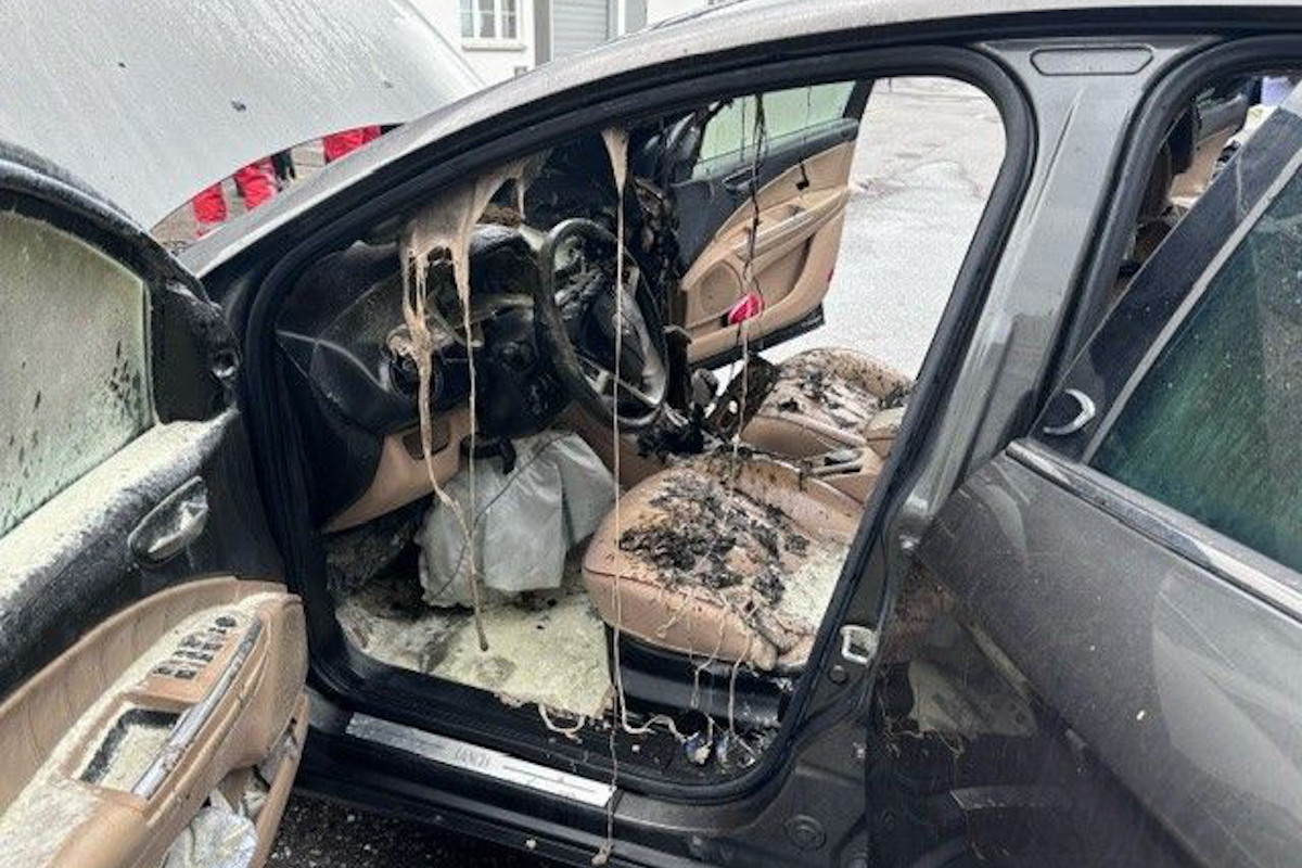 Oberurnern GL - Brand eines Autos