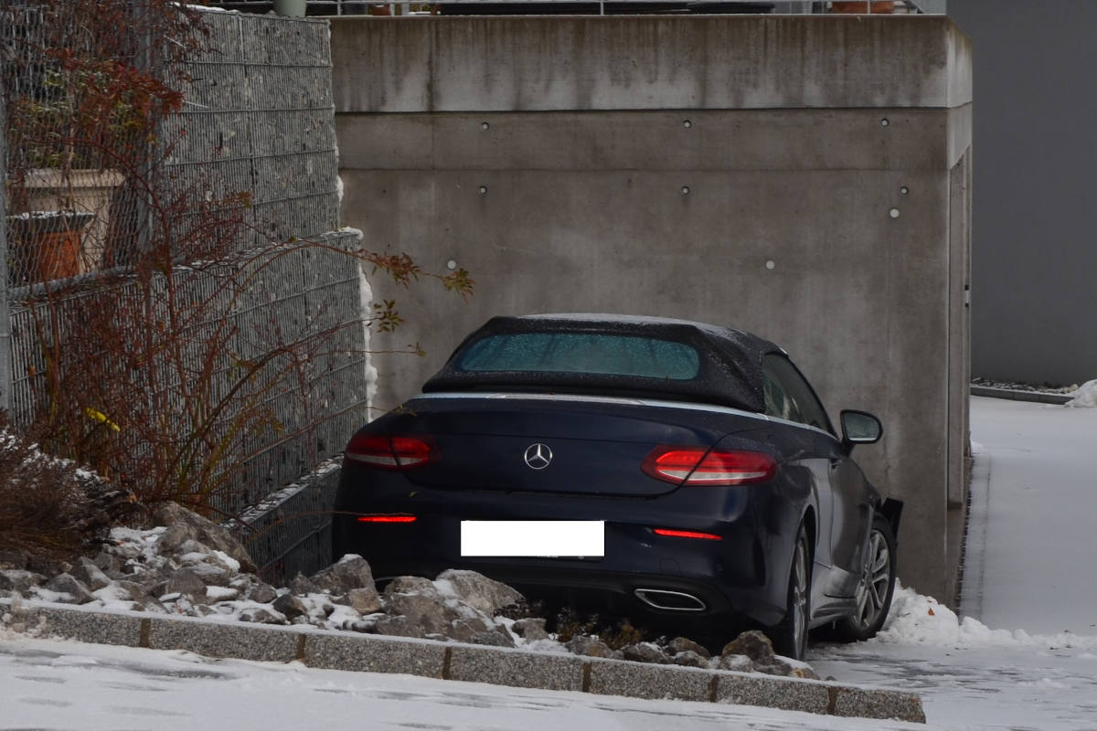 Kanton Appenzell-Ausserrhoden – Acht Verkehrsunfälle auf schneebedeckten Strassen
