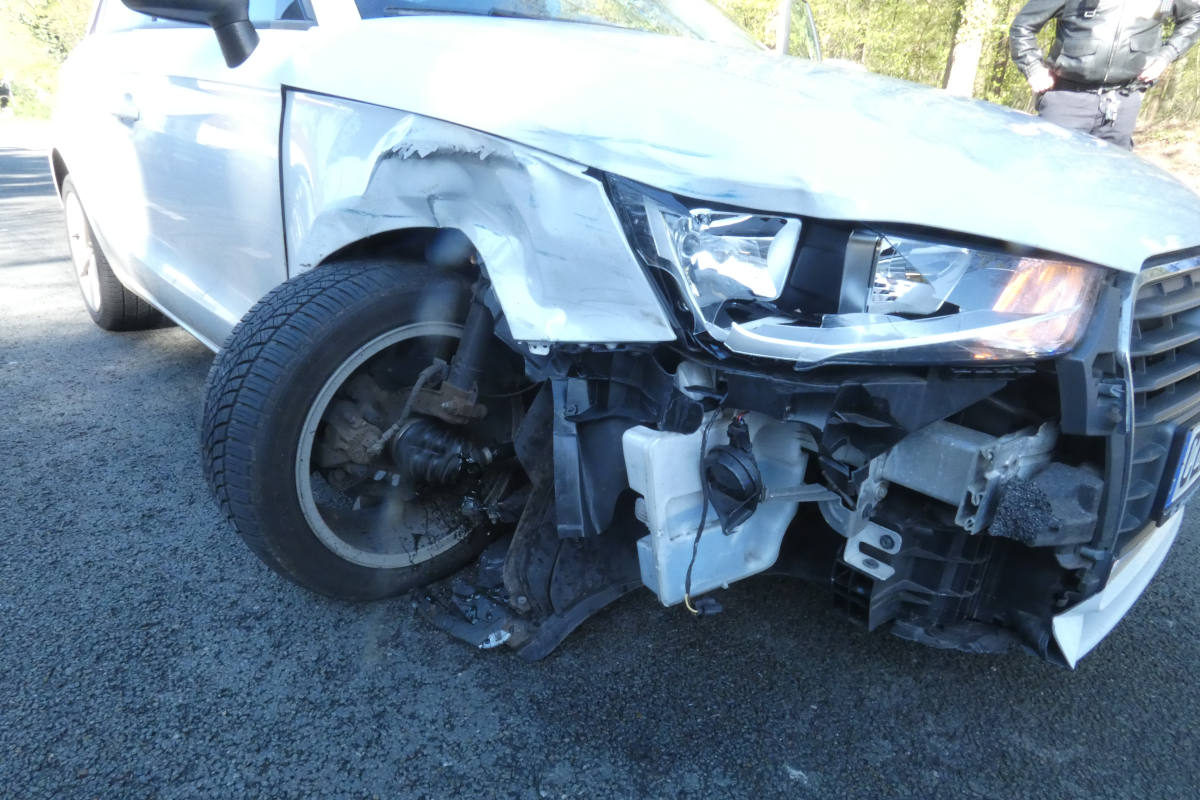 Celle – Verkehrsunfall infolge Unachtsamkeit mit hohem Sachschaden