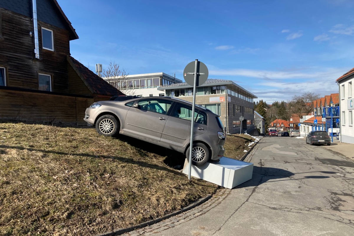 Goslar – Rückwärts gegen den Verteilerkasten