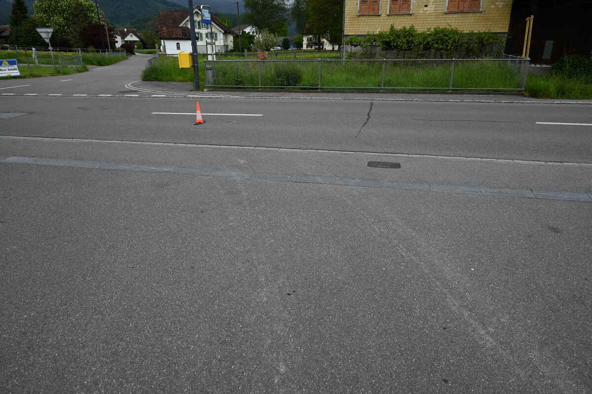 Montlingen SG - Kollision zwischen Vespa und Auto 