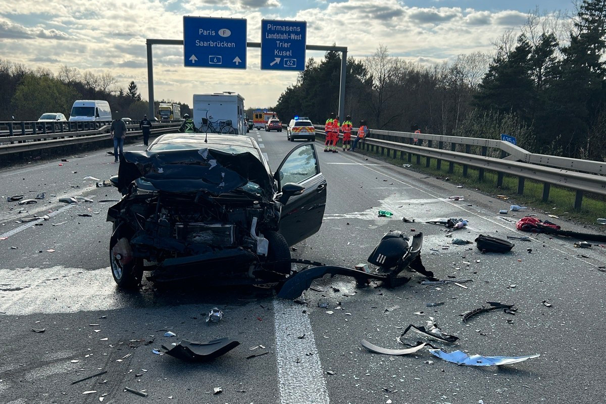 A6 Ramstein RP – Acht Verletzte nach Auffahrunfall