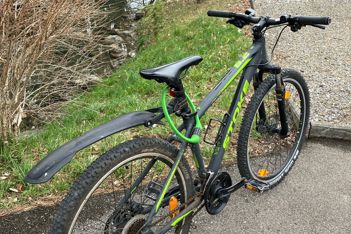 Niederurnen GL - 13-jähriger Fahrradlenker verunfallt 