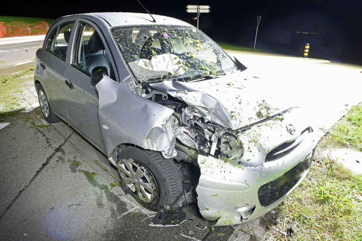 Römerswil LU – Eine Person bei Unfall zwischen Auto und landwirtschaftlichem Fahrzeug verletzt