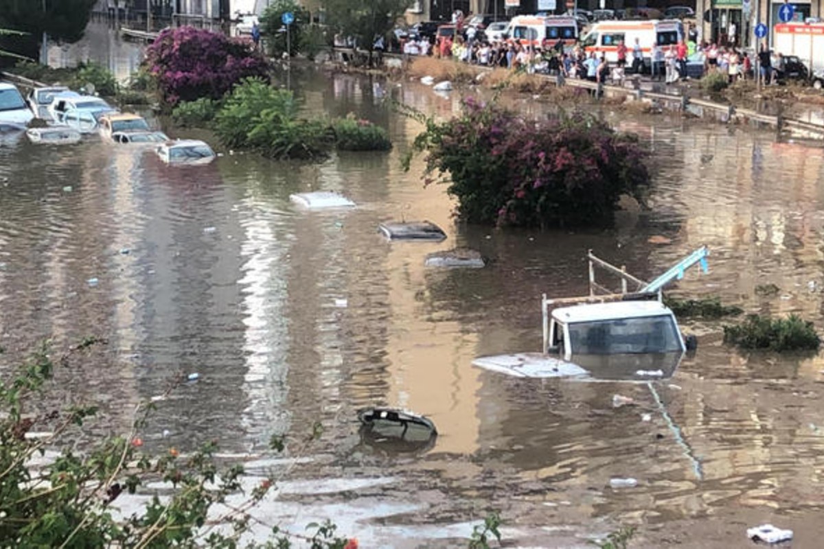 Unwetter-Tragödie in Palermo - Zwei Personen ertrinken im Auto - Innerhalb von zwei Stunden soviel Niederschlag wie in einem Jahr!