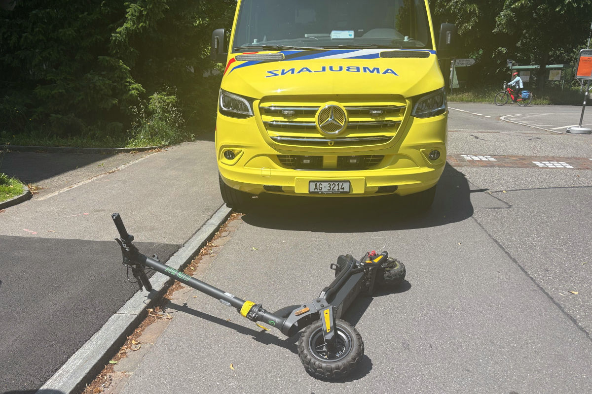 Suhr AG – Nach Unfall mit E-Scooter am Kopf verletzt