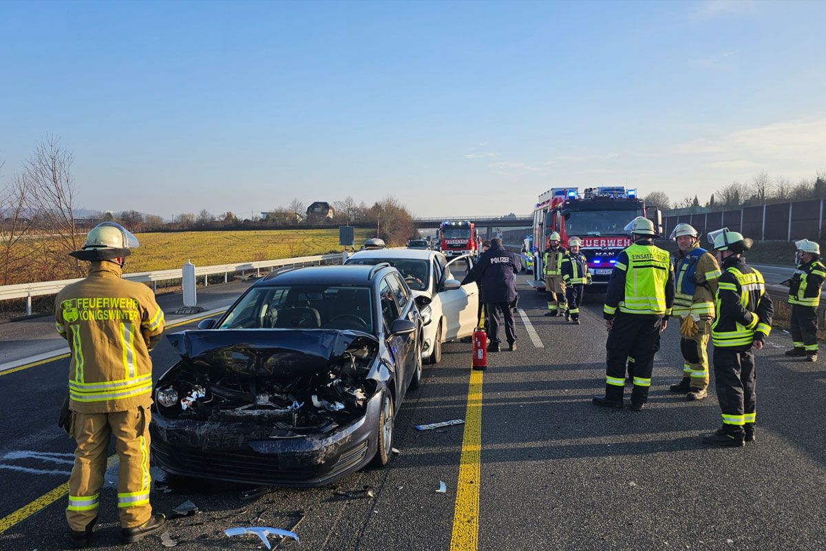 A3 Königswinter – Elf Verletzte bei Auffahrunfall