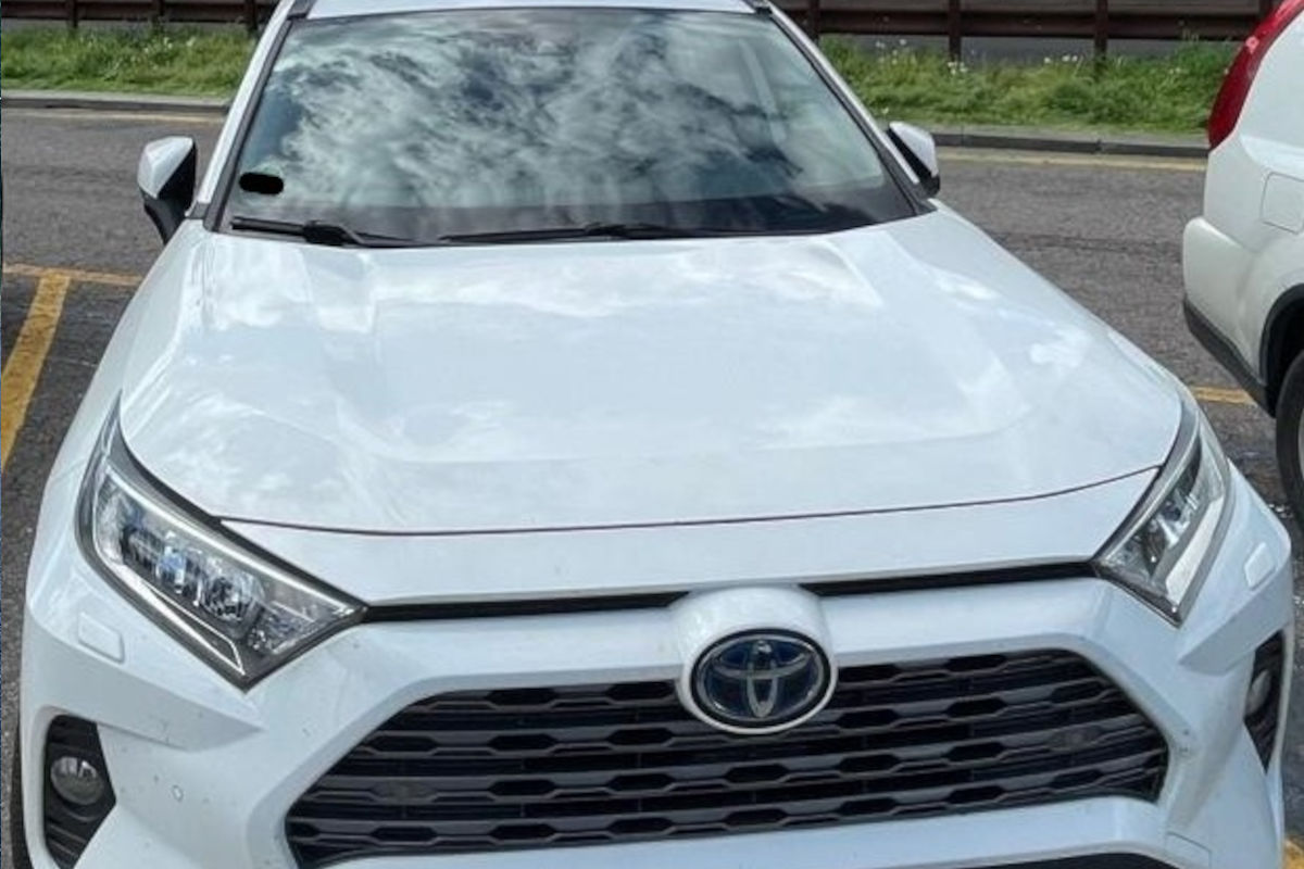 Ronnenberg – Unbekannte Täter stehlen weißen Toyota