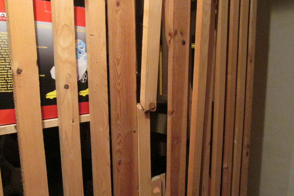 Näfels GL - Einbrecher suchen Keller heim