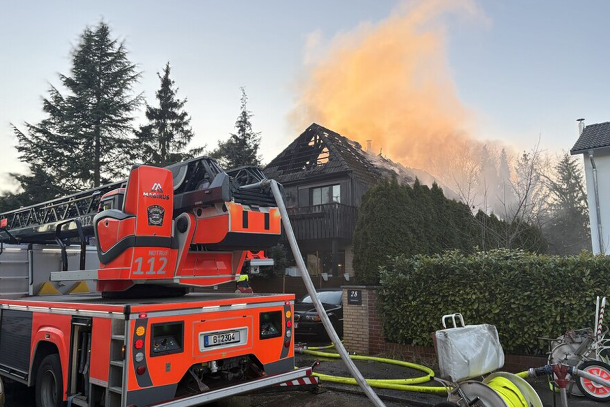Berlin – Mann stirbt bei Brand in Zweifamilienhaus