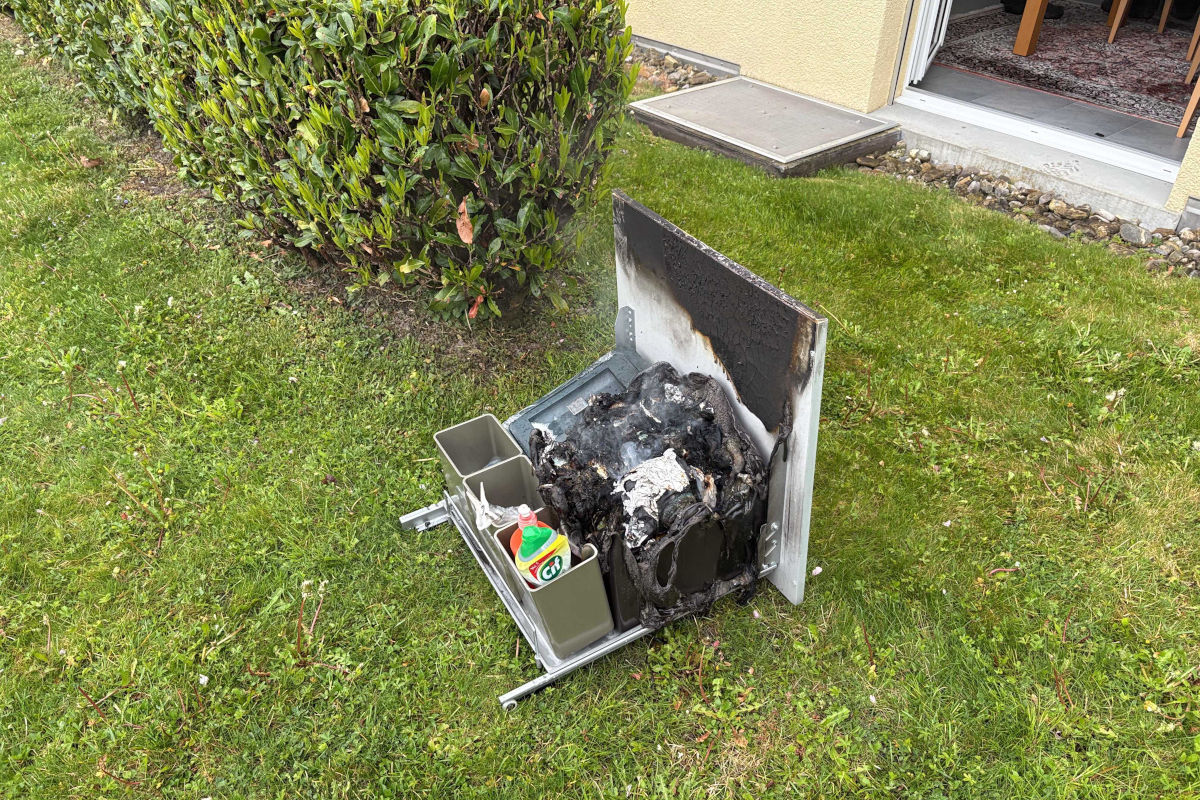 Brand in Bad Ragaz SG – Abfalleimer fängt in Küche Feuer