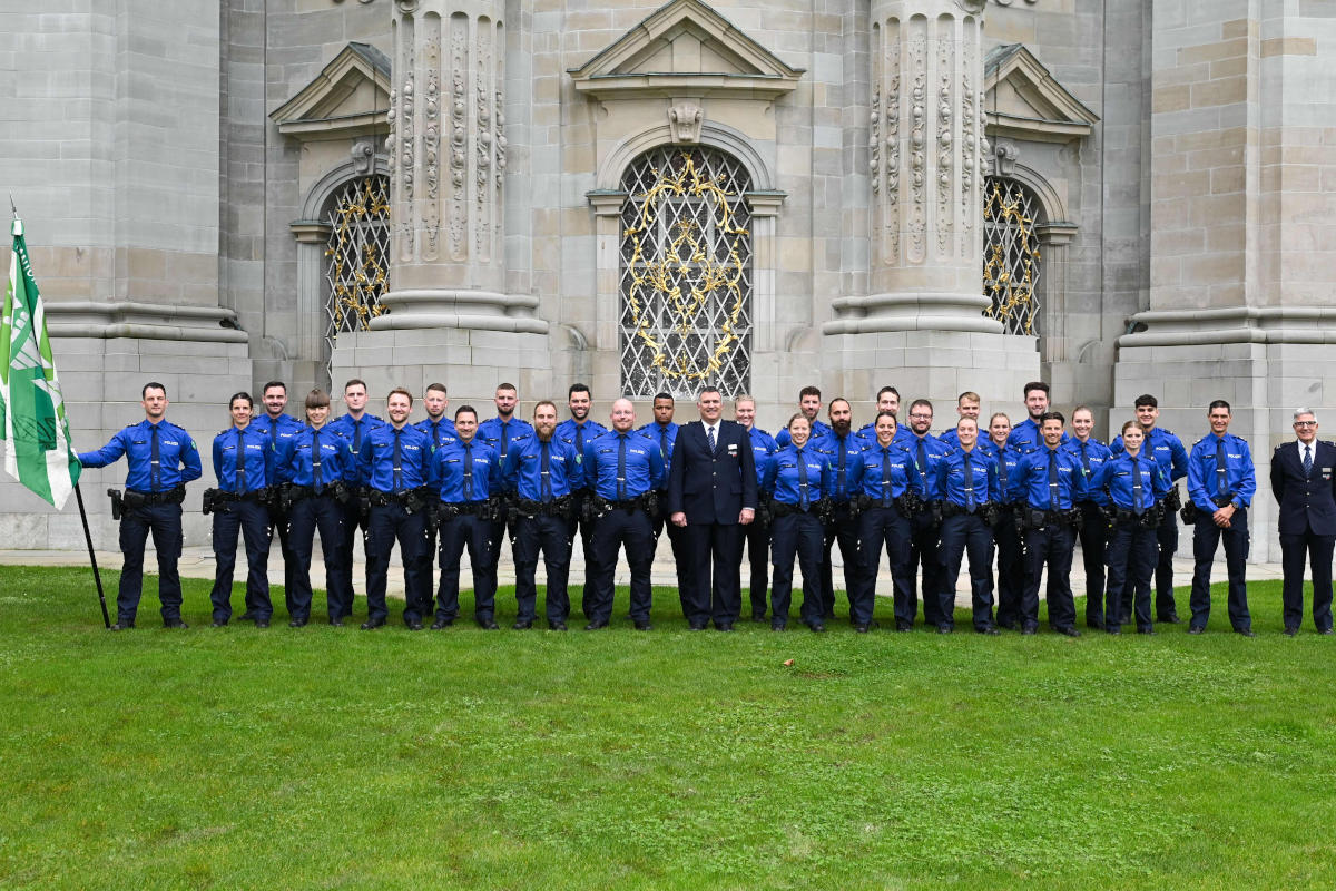St.Gallen  – Waffenübergabe und Inpflichtnahme