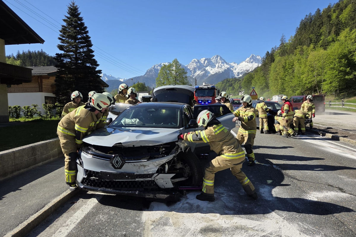 Lofer – Unfall bei Abbiegemanöver