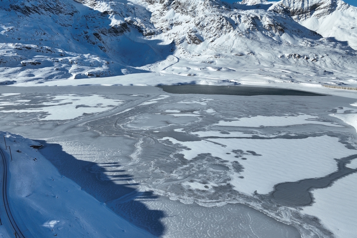 Bernina Hospiz GR – Mann stürzt in zugefrorenen See – Rettung kommt zu spät