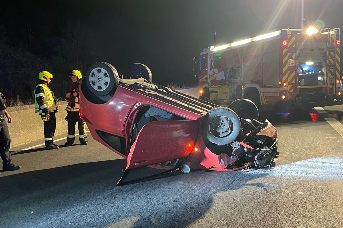 A61 Bergheim – Auto überschlägt sich bei Unfall