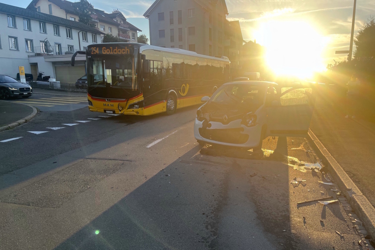 Rorschacherberg SG - Von der Sonne geblendet - Kollision zwischen zwei Fahrzeugen