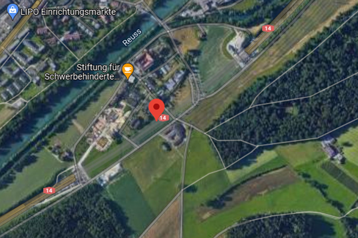 Rathausen LU - Unfall mit drei involvierten Autos auf der Autobahn