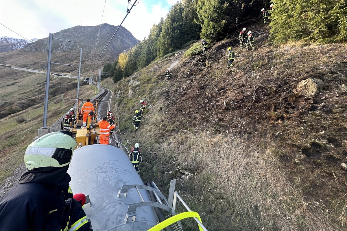 Tschamut GR - Flurbrand aufgrund eines Dampfzuges