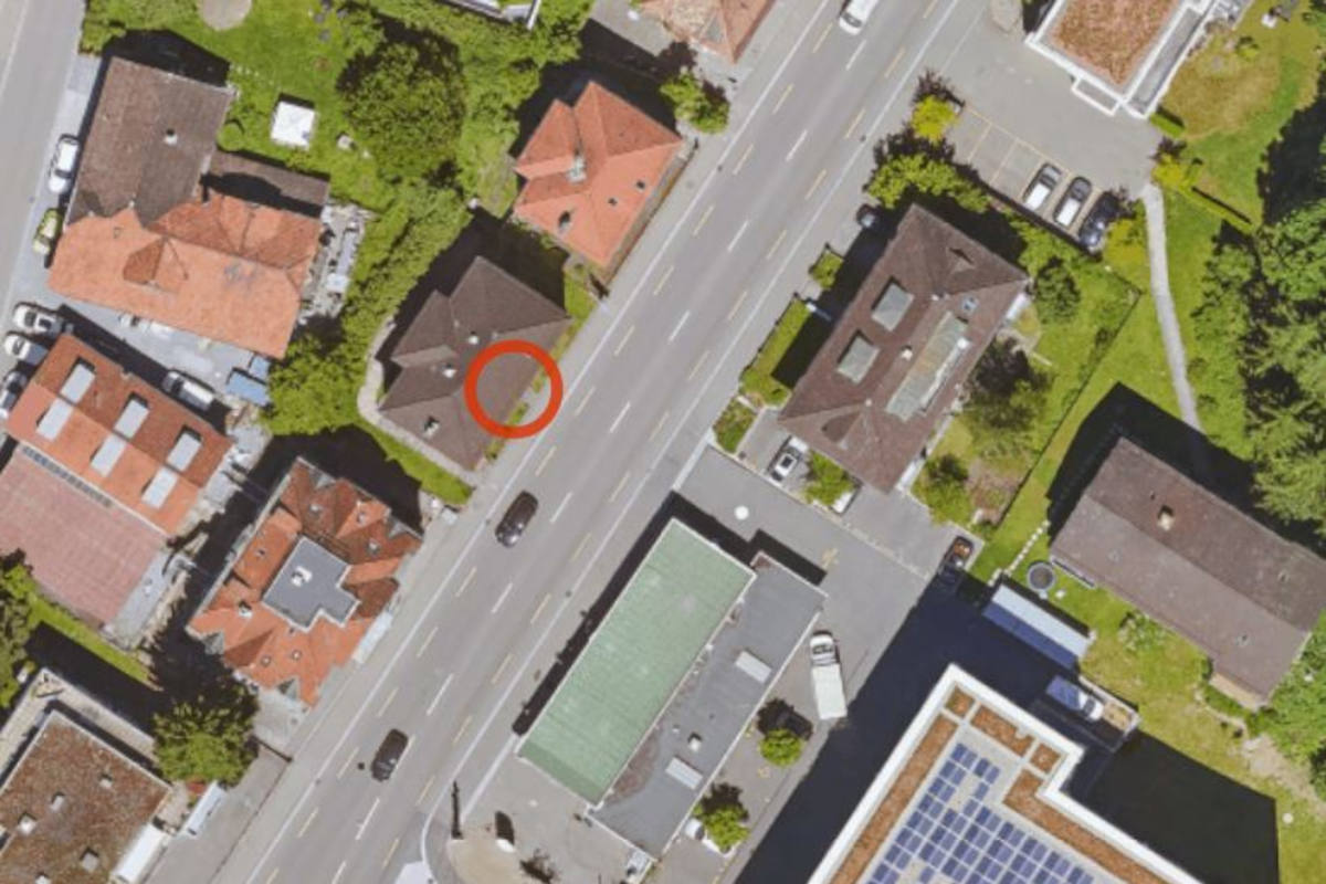 Stadt St. Gallen – Schwer verletzte Person nach Sturz aus dem Fenster