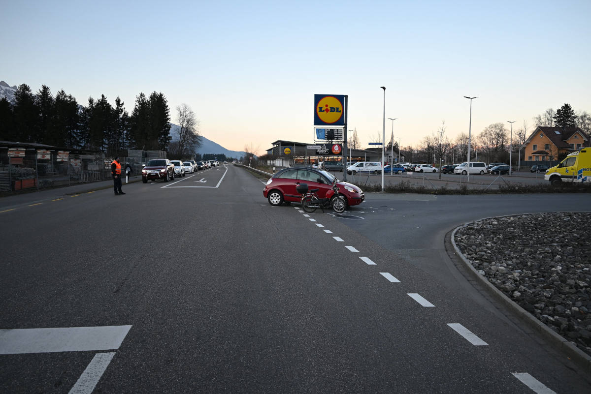 Buchs SG – Unfall zwischen Auto und Mofa