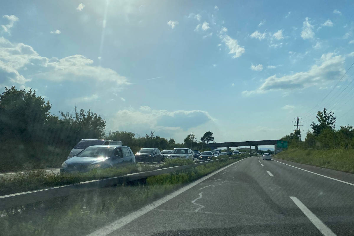 A53 Aathal ZH – Autobahn wegen Polizeieinsatz gesperrt