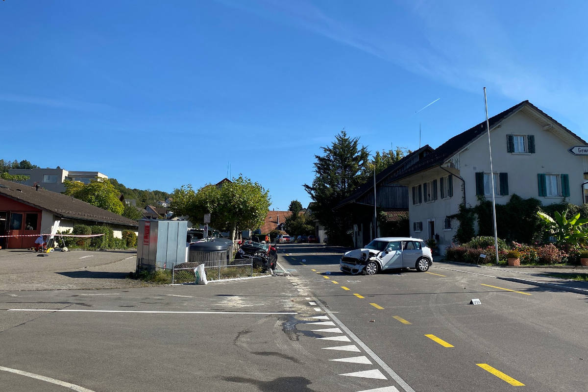 Männedorf ZH – Verkehrsunfall fordert zwei verletzte Personen