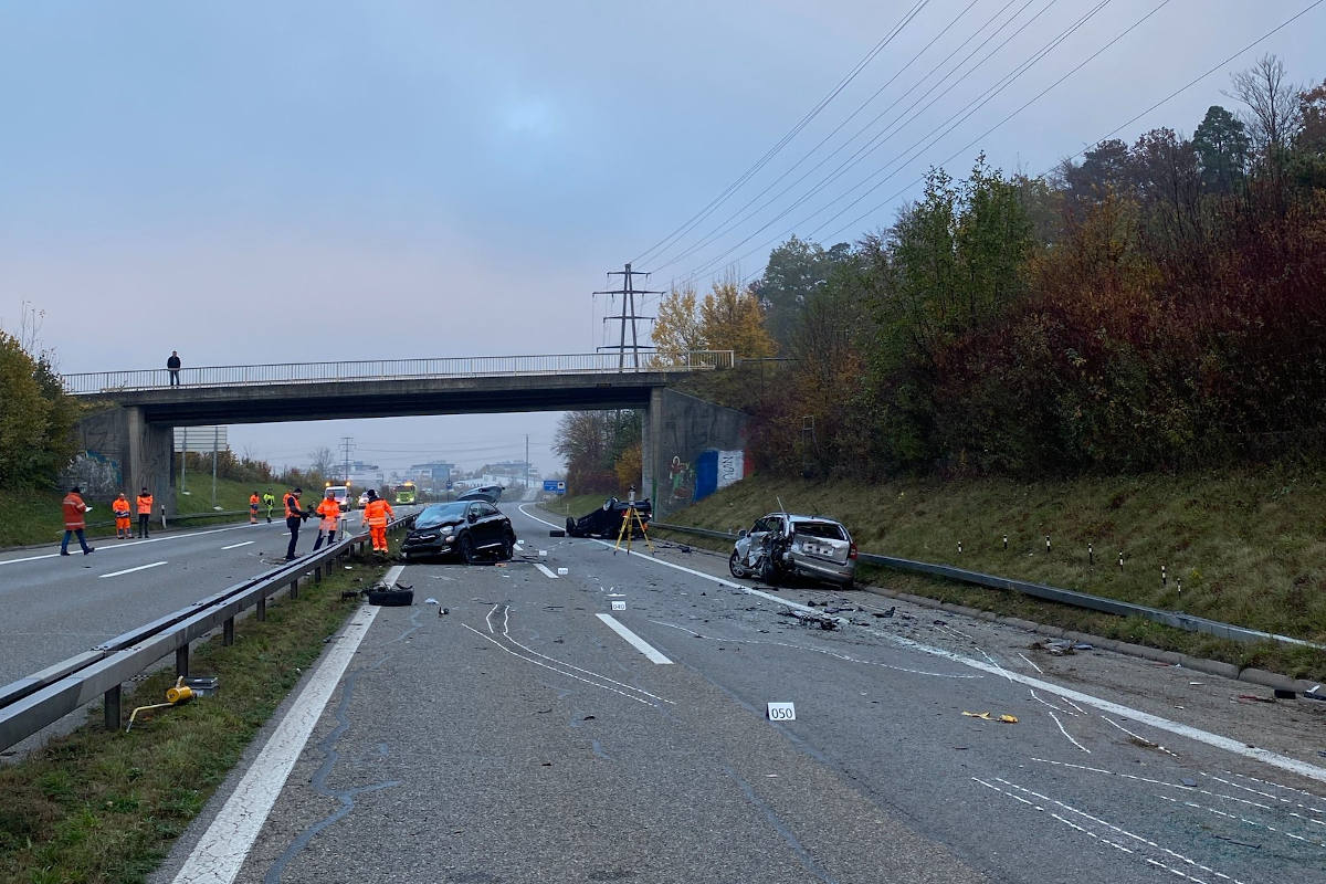 A15 Uster ZH – Schwerer Verkehrsunfall auf Autobahn