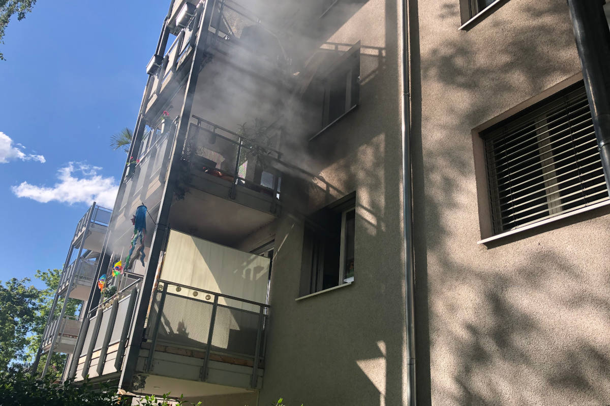 Kreuzlingen TG – Wohnungsbrand in Mehrfamilienhaus gelöscht