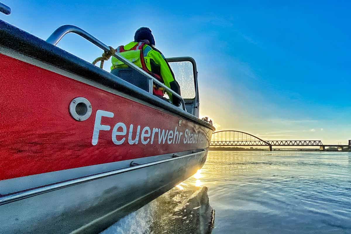 Tierrettung in Neuss - Hund aus Rheinstrom gerettet