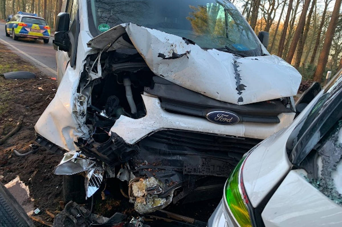 Schortens – Heftige Kollision mit Anhänger-Gespann