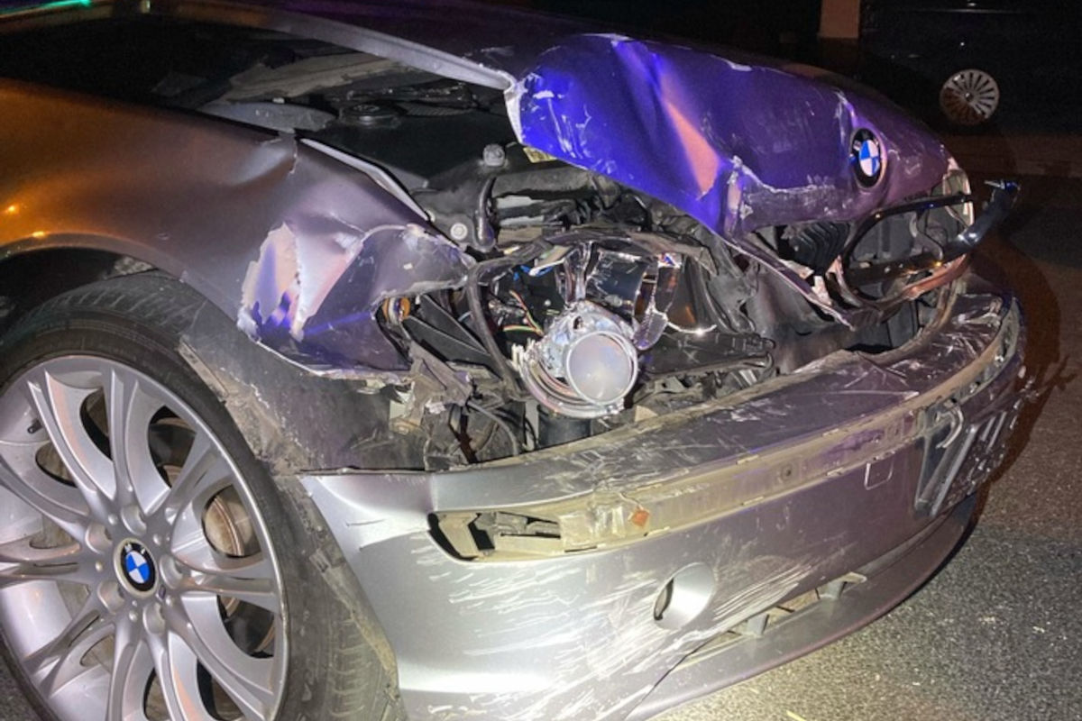 Bielefeld – Autofahrer flüchtet nach Unfall mit drei Verletzten