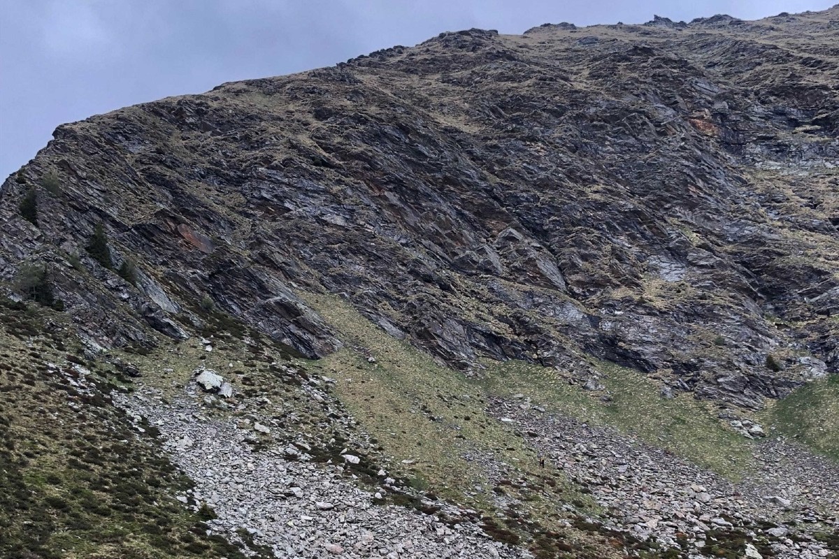 Drama in Rossa GR - Berggänger stürzt ab und stirbt