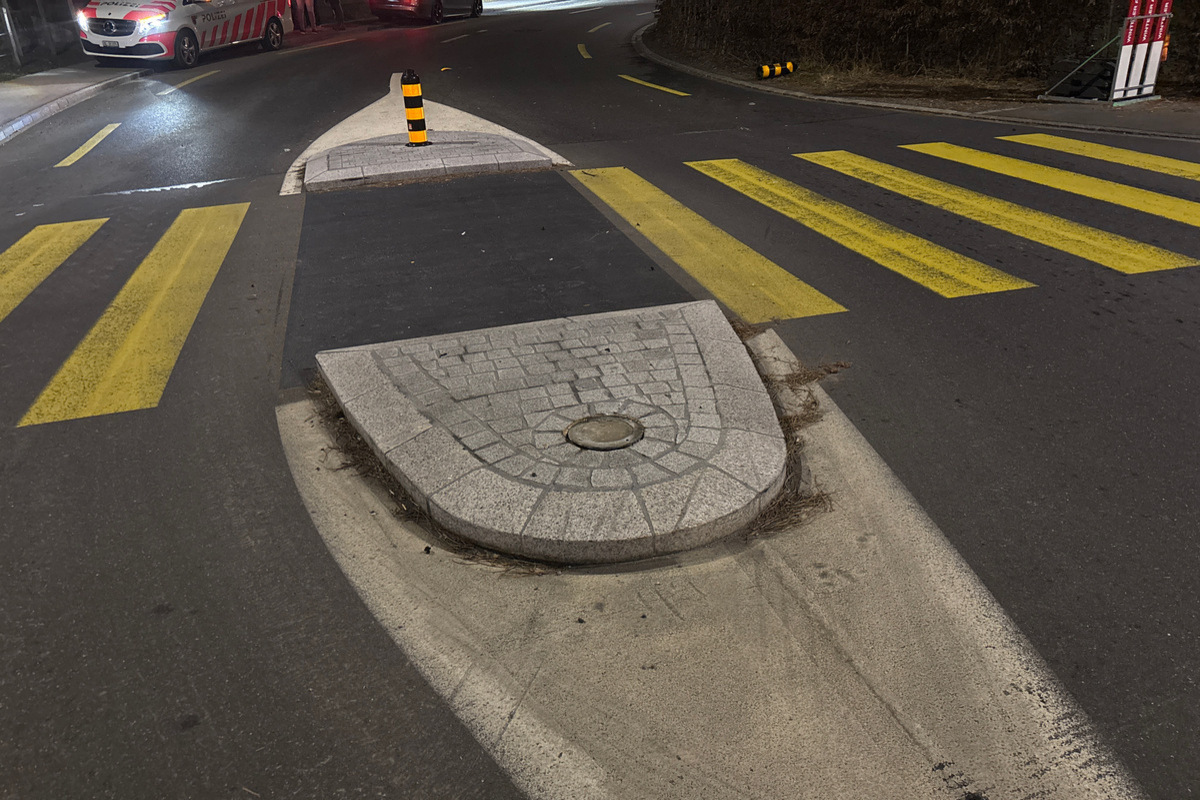 Niederurnen GL – Kollision mit einem Pfosten