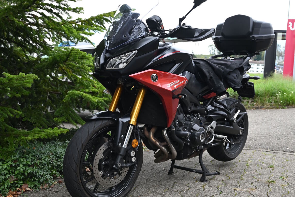 Jona SG - Motorradfahrer verunfallt 