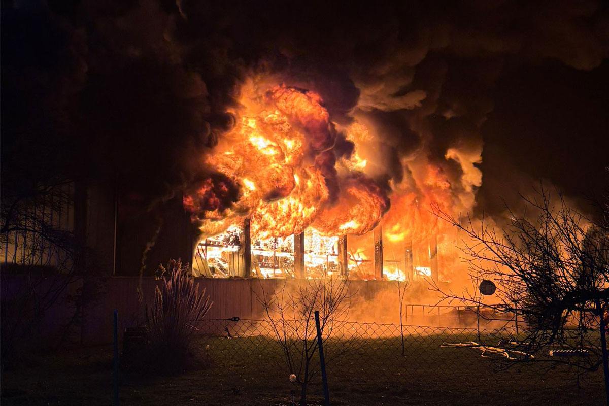 Minden – Großbrand zerstört Druckerei und Autowerkstatt