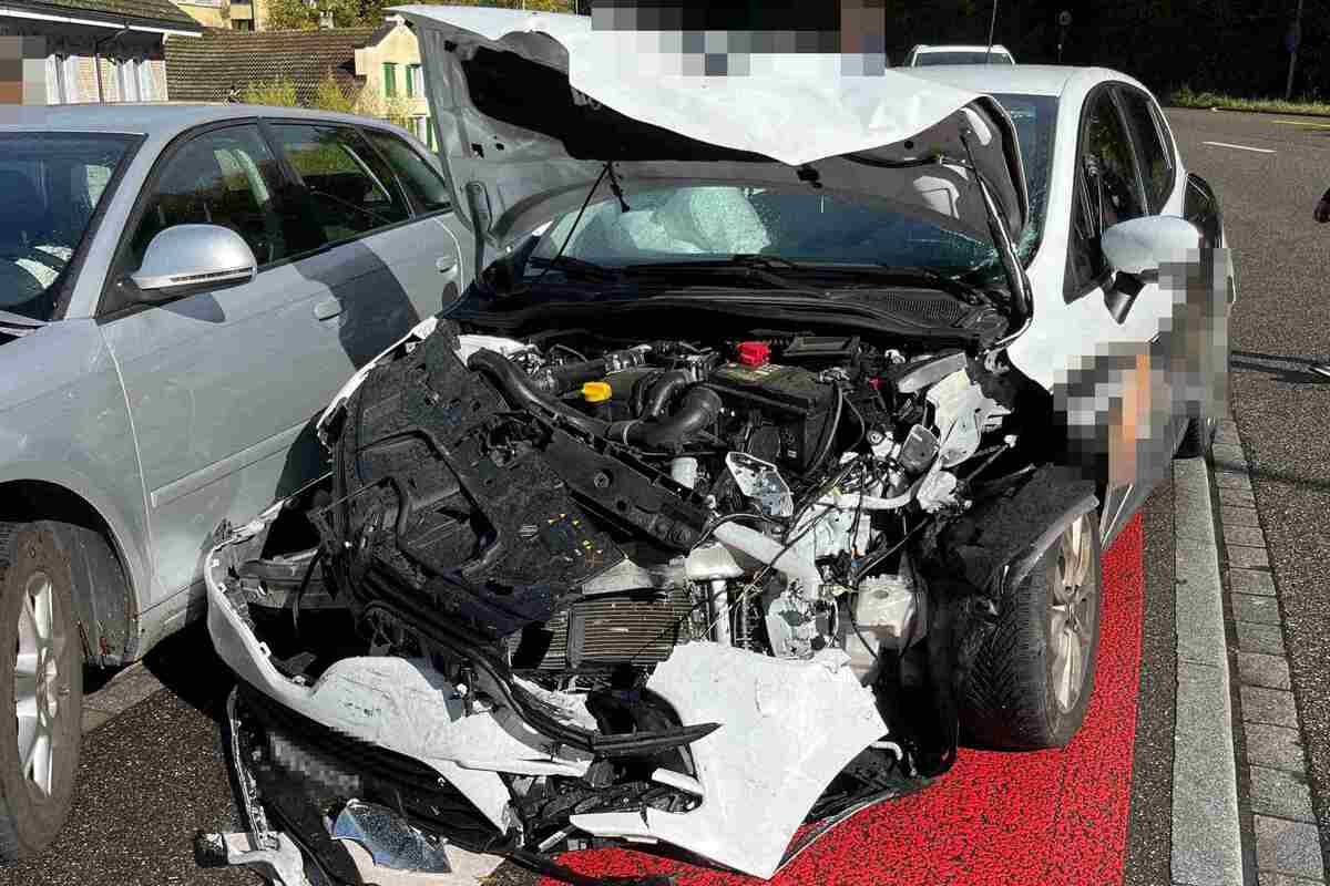 Wöschnau SO - Totalschaden nach seitlich-frontaler Kollision 