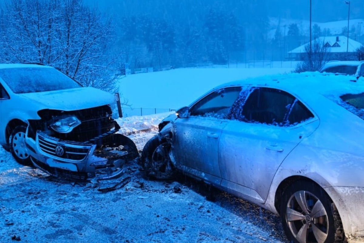 Gutau – Zwei Kinder und zwei Erwachsene bei Unfall verletzt