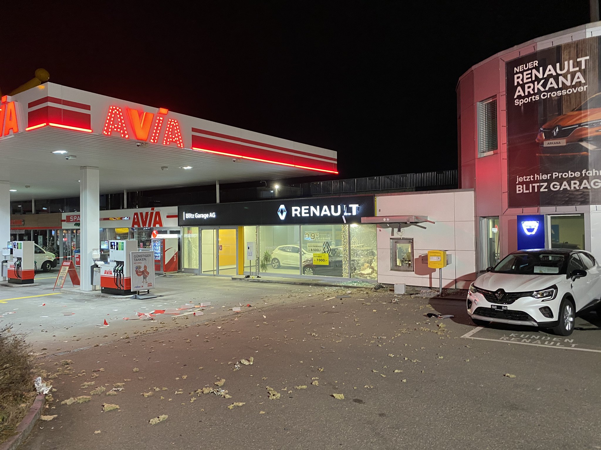 Volketswil ZH - Geldautomat gesprengt - rund hunterttausend Franken Beute