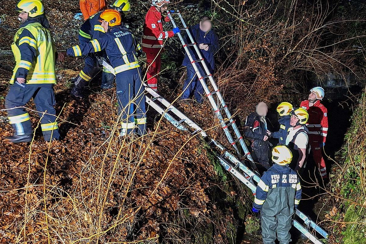 Bad Goisern – 25-Jähriger rettet unterkühlten Mann aus Bach