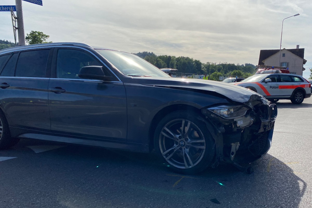 Aadorf TG - BMW-Lenker übersieht andere Autolenkerin