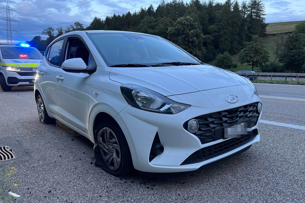 Effingen/A3 AG - Autofahrer flüchtet vor der Polizei