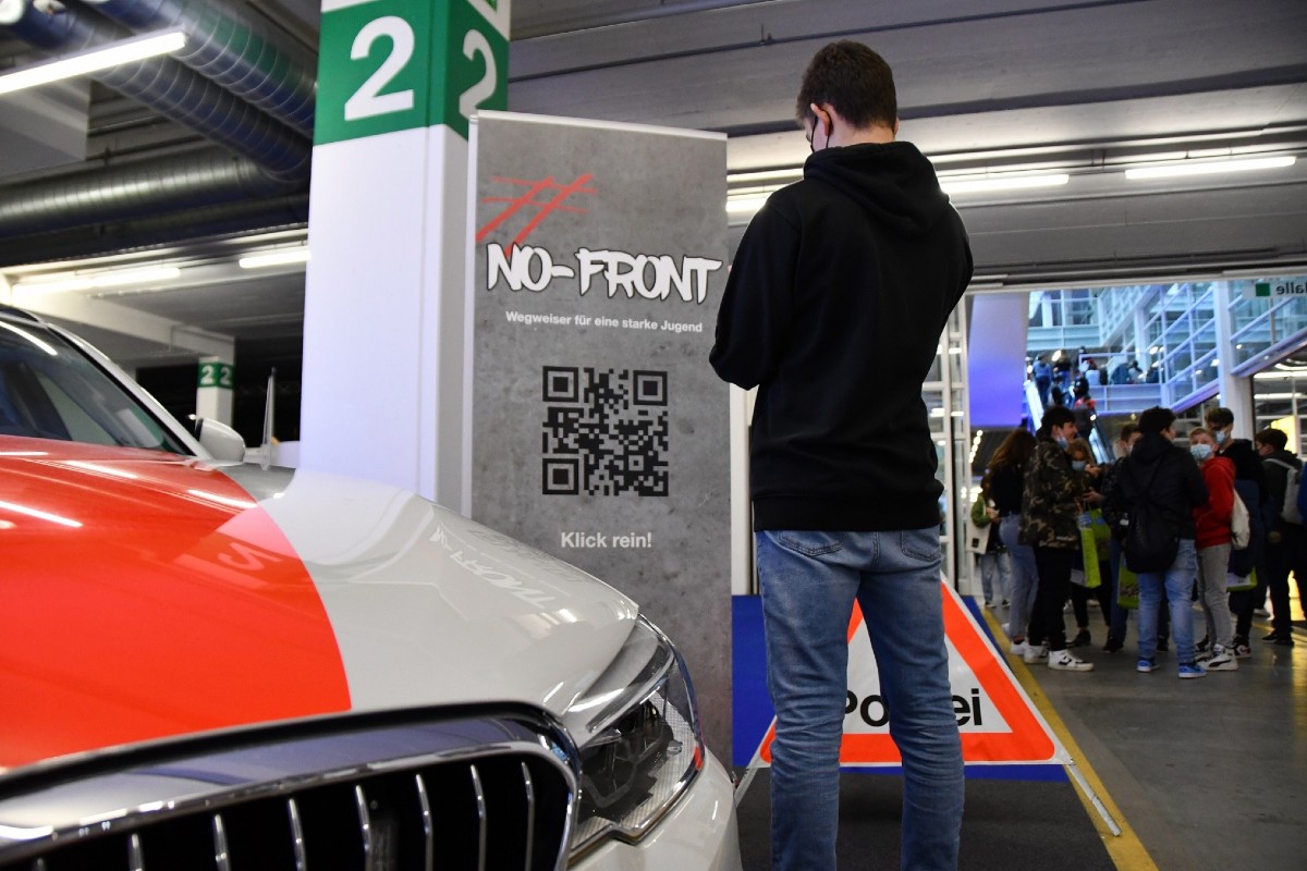 Jugendkampagne NO-FRONT.CH - Wegweiser für eine starke Jugend