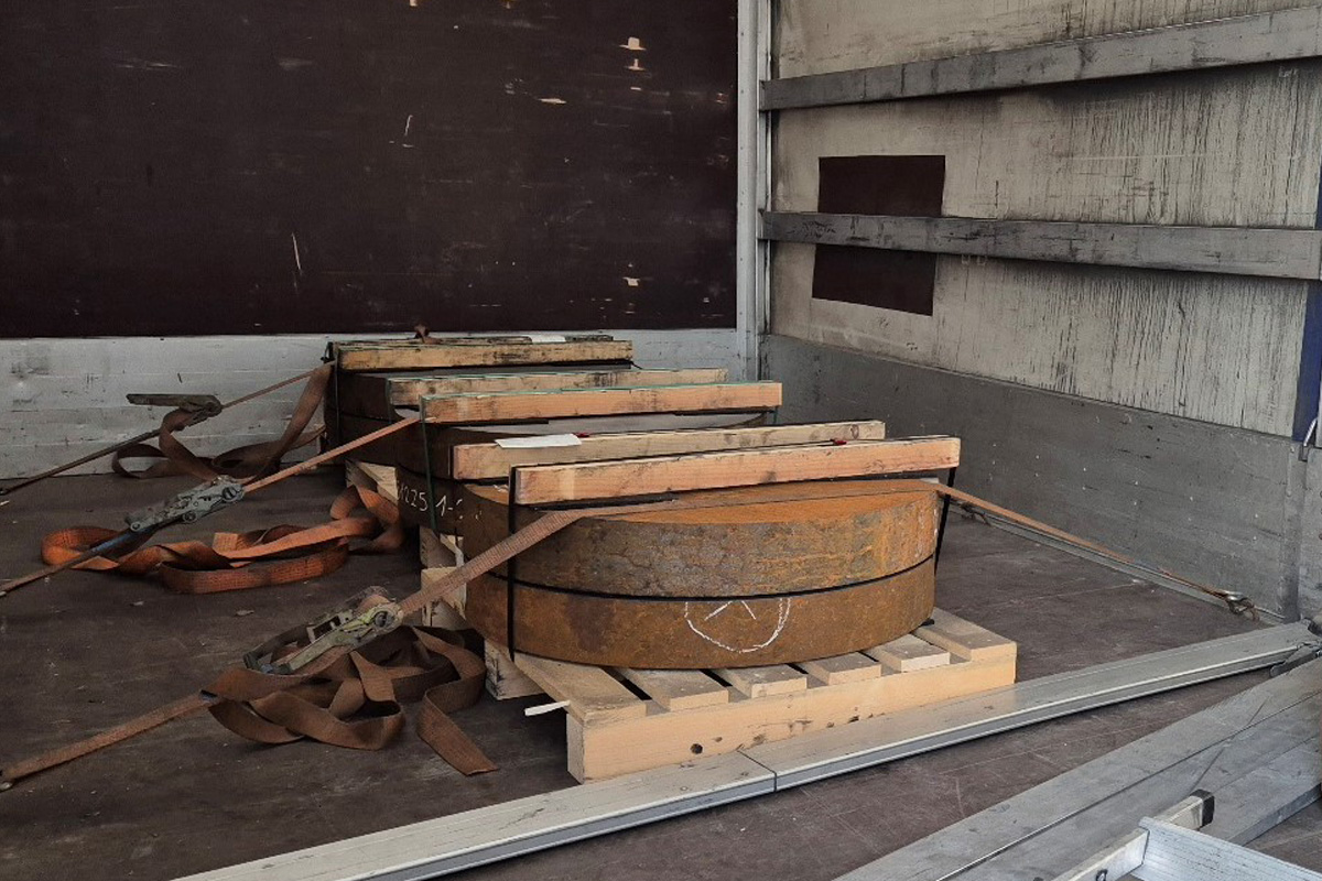 A1 Barsbüttel SH – Polizei stoppt überladenen Kleinlaster