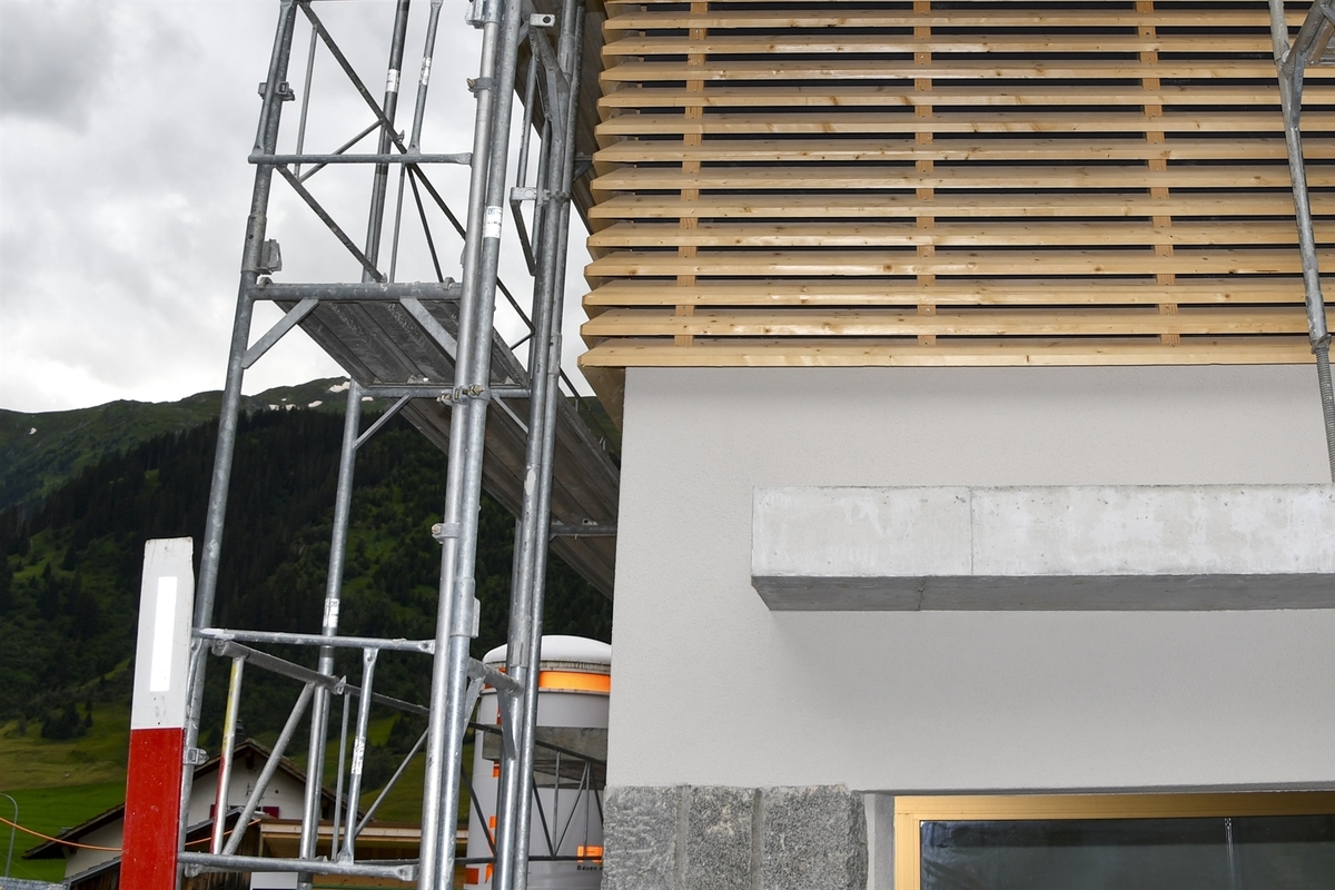 Curaglia GR - Arbeiter stürzt tödlich auf Betonboden