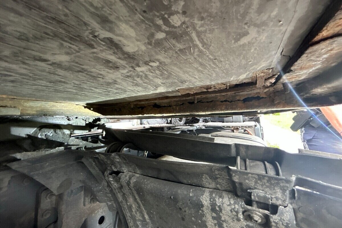 Wiener Neudorf – Polizei stoppt maroden Lastwagen