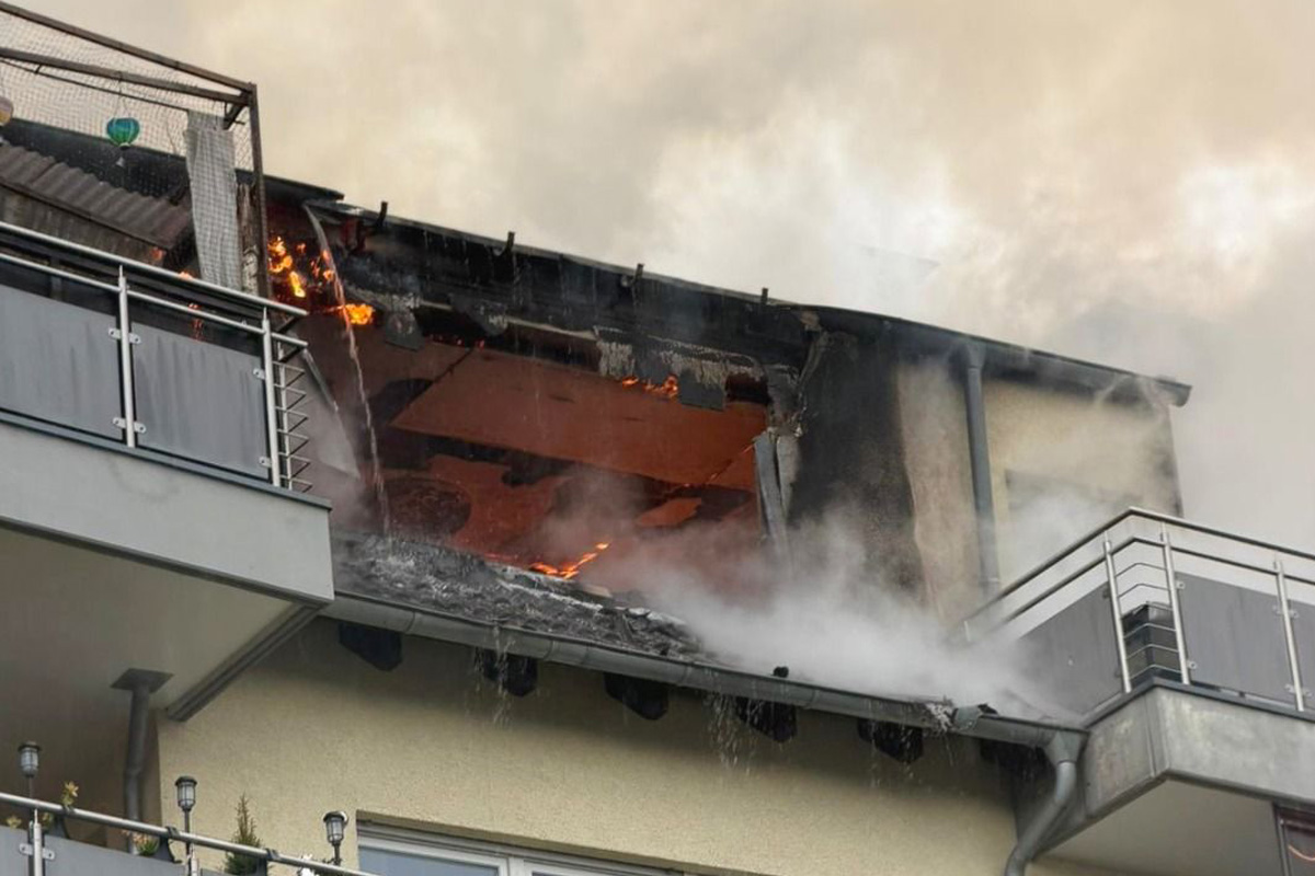Recklinghausen – Dachstuhlbrand zerstört Wohnungen
