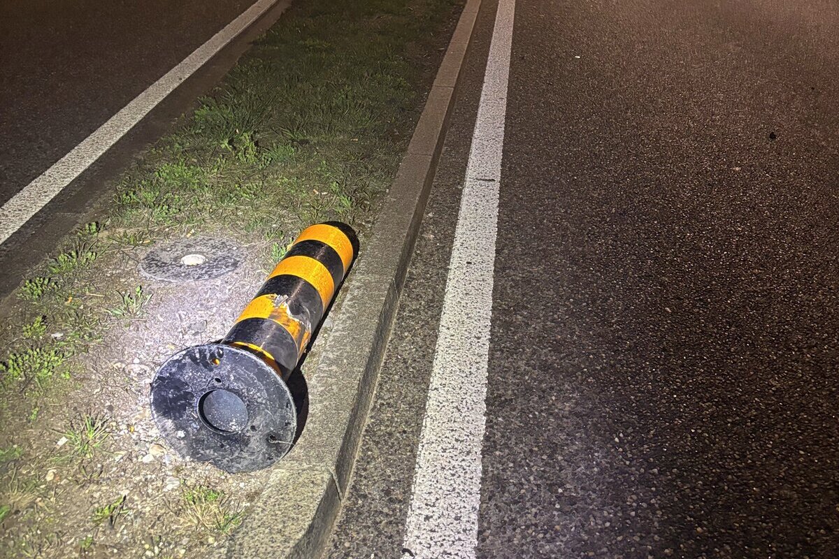 Küttigen AG – Unfallverursacher flüchtet nach Kollision