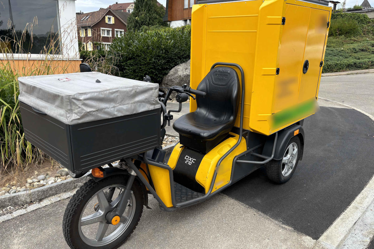 Gossau SG - Unfall zwischen Auto und Kleinmotorrad