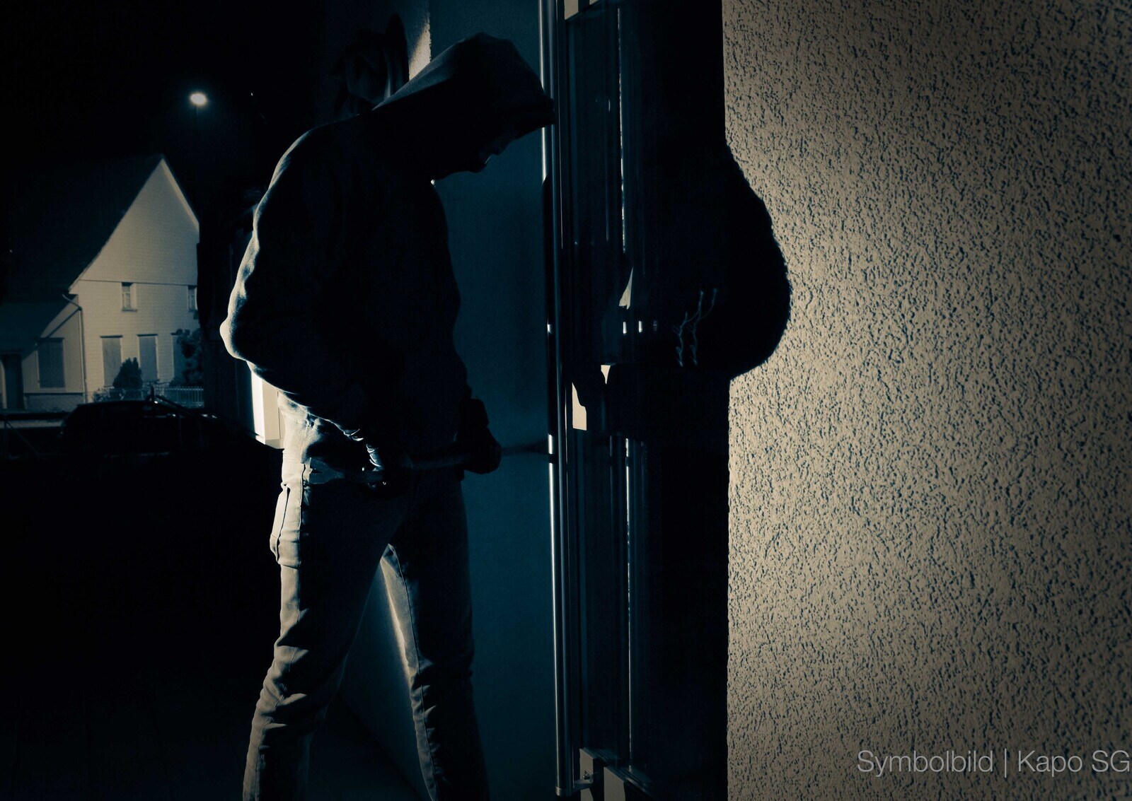 Mels SG - Bei Flucht vor Polizei: Einbrecher verlieren Teil der Beute